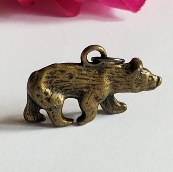 Relisted - Bear pendant charm antiqued gold tone metal animal - Picture 2 of 10